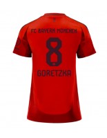 Bayern Munich Leon Goretzka #8 Hjemmedrakt Dame 2024-25 Korte ermer